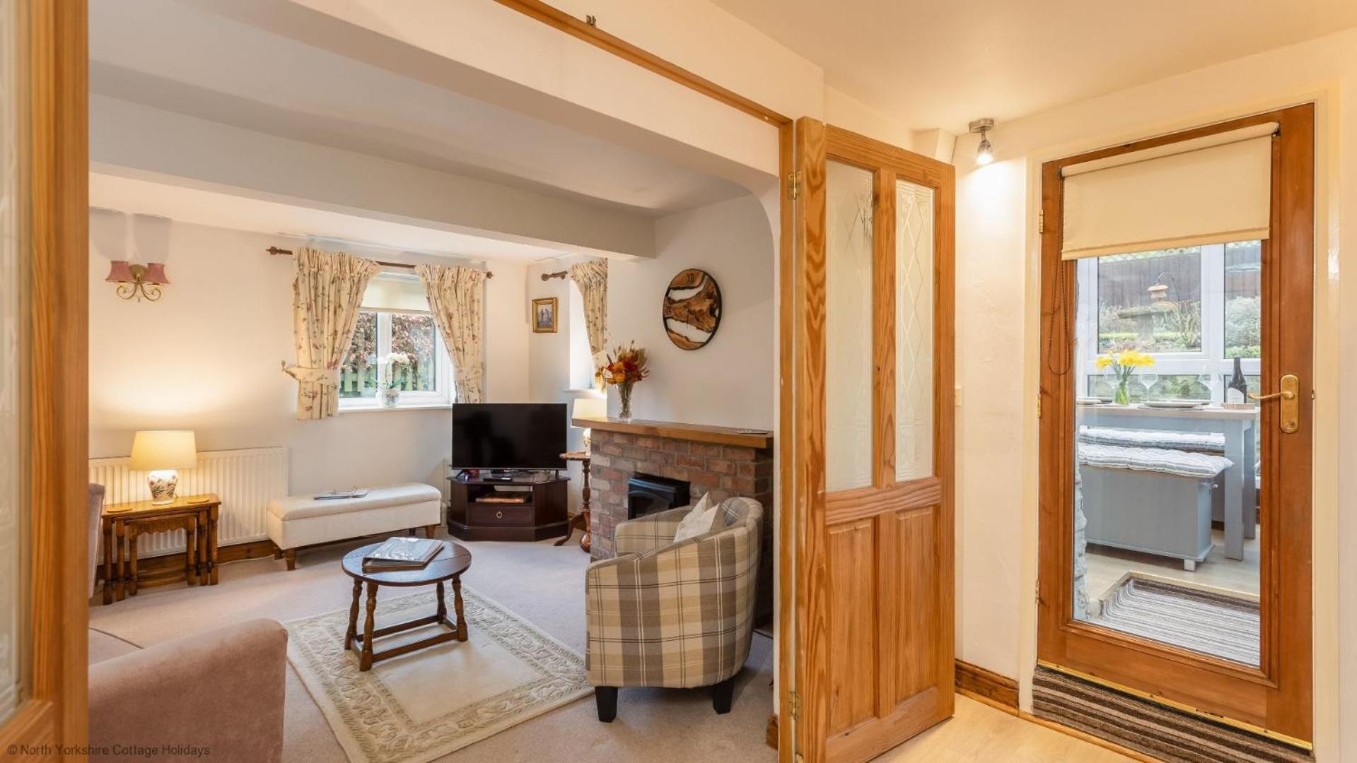 Picturesque Stone Cottage In The Heart Of North Yorkshire Village - Hideaway Cottage Exterior photo